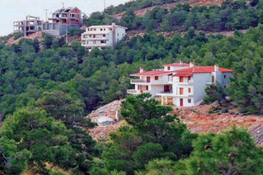 Προεκλογικές «τακτοποιήσεις»