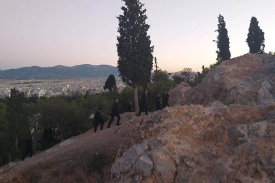 Αυλαία για την «ανάπλαση» του Λόφου Στρέφη με ΜΑΤ και 13 προσαγωγές