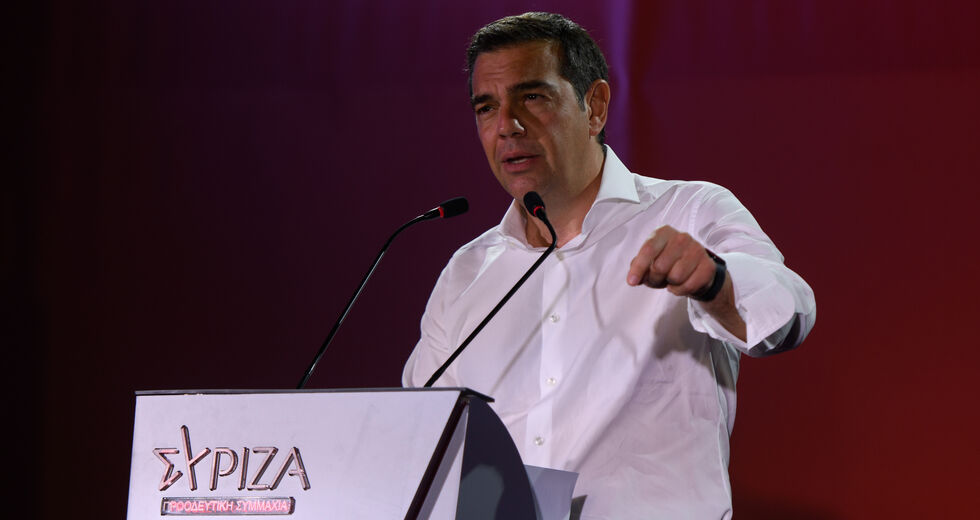 Ερωτήματα για την Εστία και τις απευθείας αναθέσεις