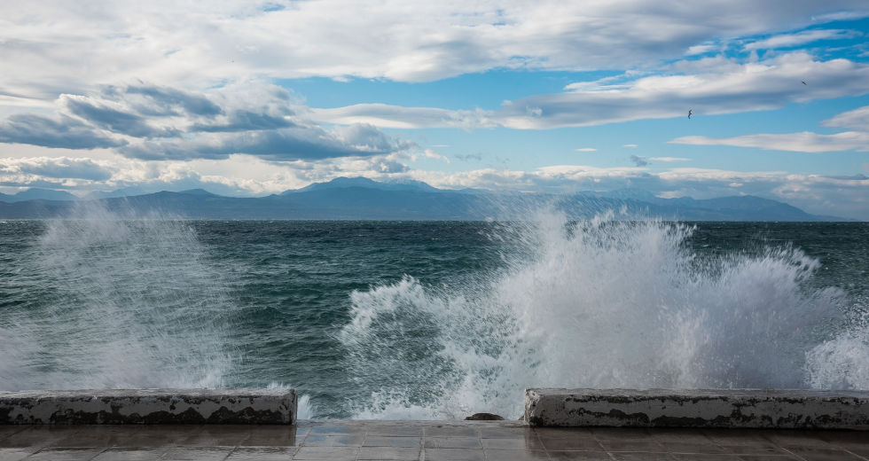 Θερμοκρασία σε πτώση στα ανατολικά και νότια – Θυελλώδεις βοριάδες στο Αιγαίο