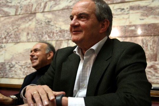 Εμμένει στις απόψεις του ο Καραμανλής