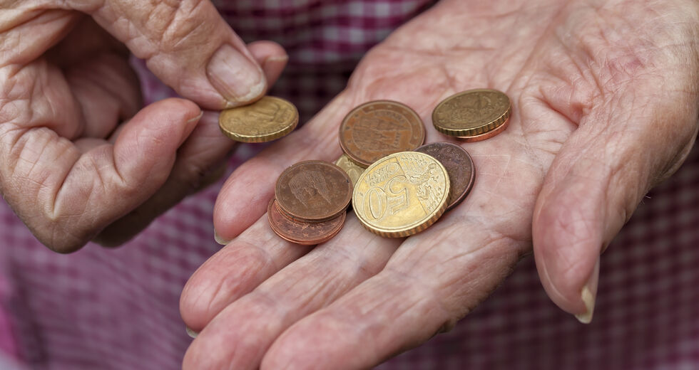 Αναδρομικά 9.388 ευρώ, καθαρά… 30 λεπτά!