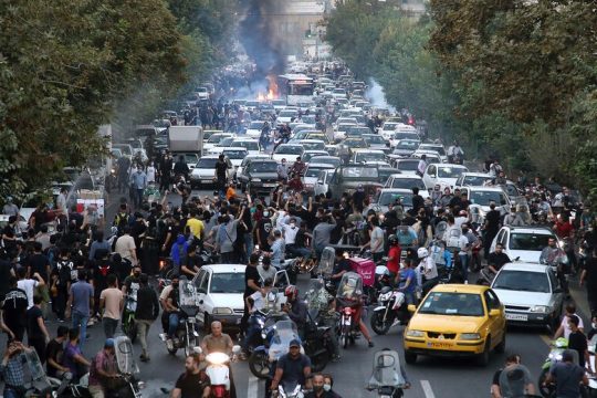 Δεύτερη καταδίκη σε θάνατο διαδηλωτή από το θεοκρατικό καθεστώς του Ιράν