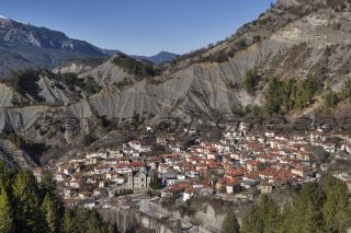 Ήπειρος, οδοιπορικό στη Λάκκα του Σαραντάπορου και στα Μαστοροχώρια του Γράμμου και του Σμόλικα