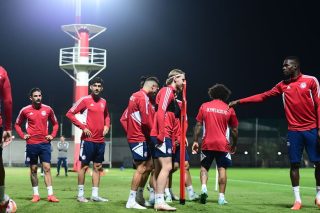 «Με το ένα μάτι στη Λεωφόρο»
