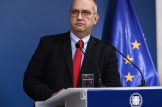 Παραμύθια για το νομοσχέδιο της ΕΥΠ από το Μαξίμου