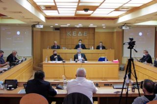 Συνέδριο ΚΕΔΕ: Βέλη αντιπολίτευσης για «φιλοκυβερνητικό» ψήφισμα