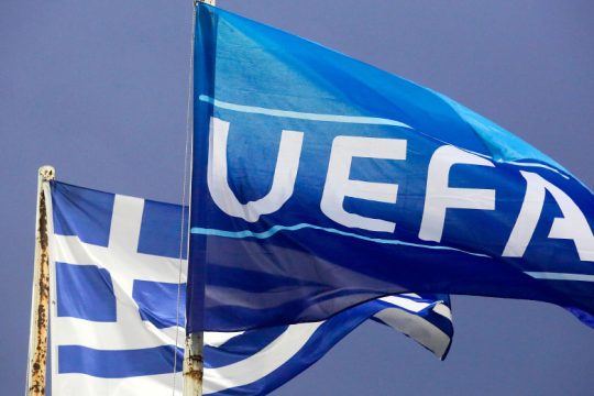 Χαμένοι στη  μικροπολιτική