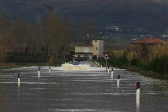Έξι νεκροί απ’ τις πλημμύρες του Σαββατοκύριακου σε Αλβανία, Μαυροβούνιο και Σερβία