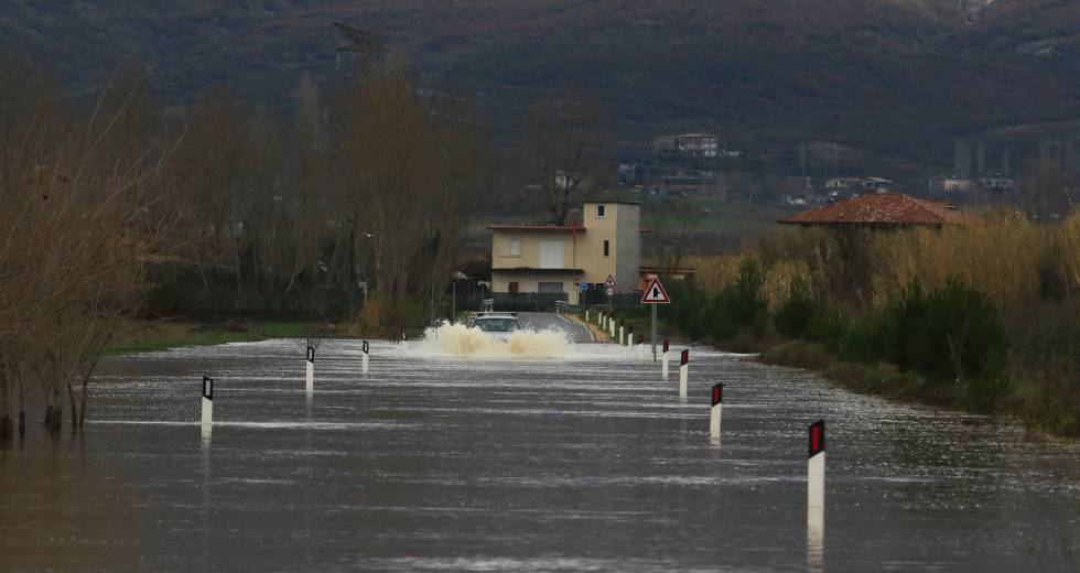 Έξι νεκροί απ’ τις πλημμύρες του Σαββατοκύριακου σε Αλβανία, Μαυροβούνιο και Σερβία