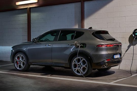 Alfa Romeo στην πρίζα