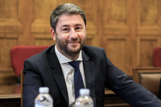 Θεσμική και προγραμματική αντεπίθεση από το ΠΑΣΟΚ