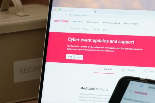 Χάκερ έδωσαν στο φως αρχεία για χιλιάδες αμβλώσεις έπειτα από κυβερνοεπίθεση στην Αυστραλία