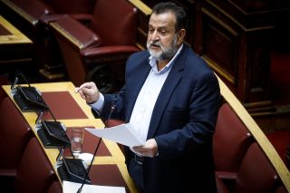Αφήνει τη Βουλή και πάει για δήμαρχος
