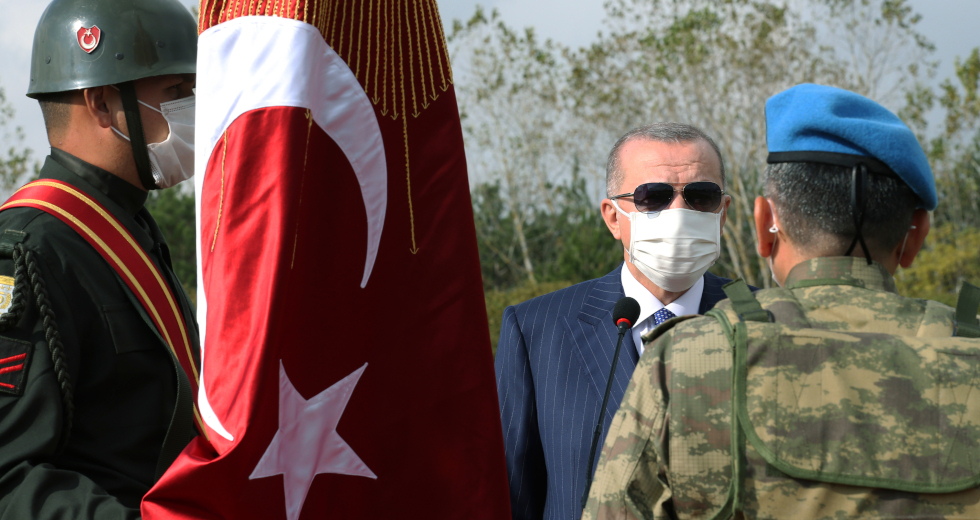 Ερντογάν: Ανοιχτό το ενδεχόμενο νέας χερσαίας επιχείρησης στη Συρία