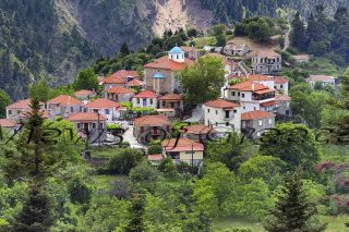 Οδοιπορικό από το Καρπενήσι στα Φιδάκια και από εκεί στη λίμνη Κρεμαστών