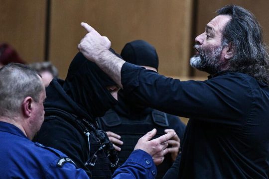 «Θα ξεφτιλίσω το δικαστήριό σας»