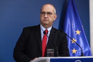 Φαεινή ιδέα Οικονόμου: Χάνεις την πρώτη κατοικία; Εντάξου στον φορέα που… δεν έχει ιδρυθεί