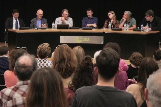 Οταν το παρακράτος εγκαταστάθηκε στο σαλόνι του επιτελικού κράτους