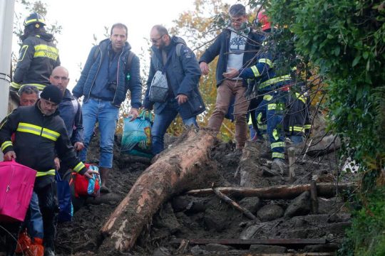 Τα ιταλικά αυθαίρετα και οι «όψιμοι σωτήρες»