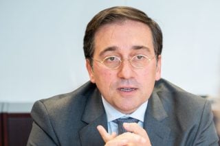 «Δεν θέλουμε να… χαθούμε στις κυρώσεις»