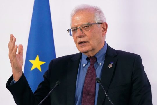 Άνοιγμα Μπορέλ στην Κίνα, γιατί «δεν είναι στην ίδια κατηγορία με τη Ρωσία»