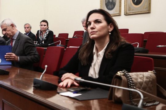 Τροχιοδεικτικά πυρά Κεφαλογιάννη: Δεν νοείται απόρρητο στη Θεσμών και Διαφάνειας