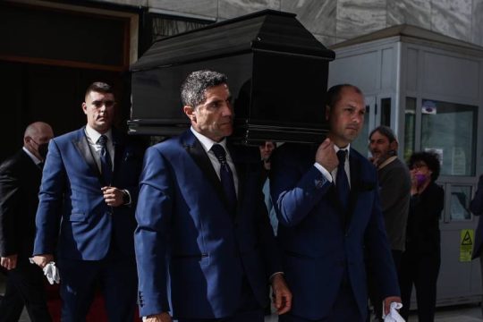 Σε κλίμα οδύνης το «αντίο» στην Κατερίνα Ιατροπούλου