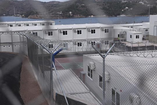 Προεδρικό διάταγμα για νέες δομές προσφύγων
