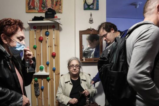Αλληλεγγύη από ΠΟΕΣΥ και ΕΣΗΕΑ στην Ιωάννα Κολοβού