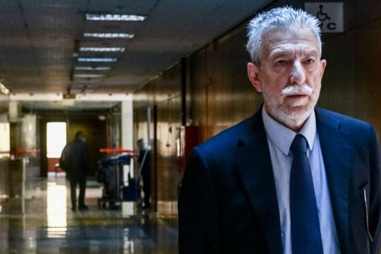 «Είχα καταλάβει από τότε πως έστηναν σκηνικό τύπου ’89»