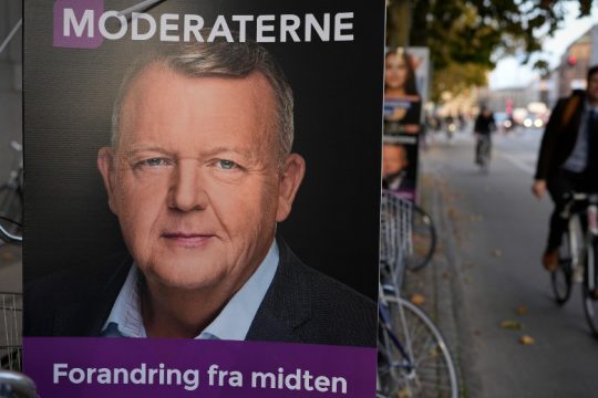 Το exit poll δεν δίνει ξεκάθαρο νικητή στις εκλογές στη Δανία