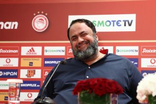 Μένει για να το πάρει!