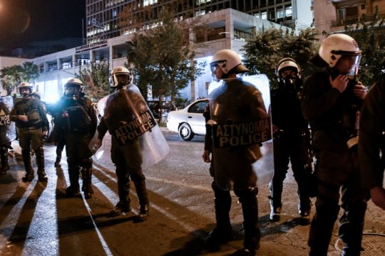 Συλλήψεις με στοιχεία ή συλλήψεις στον σωρό κύριε Οικονόμου;