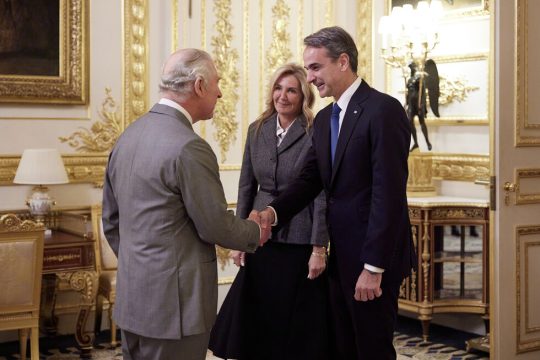 Δύο σενάρια για τις εκλογές