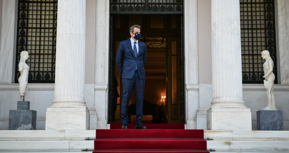 Προπονητές αλλάζουμε, στρατηγική όχι