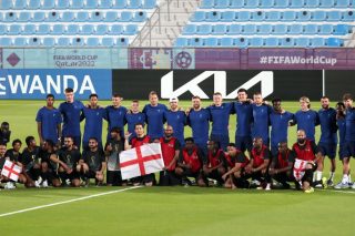 Σεμνά και ταπεινά