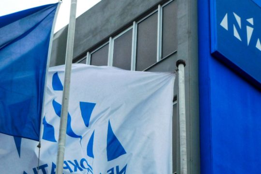 Σημαντικότερη από την πατρίδα είναι η παρτίδα!