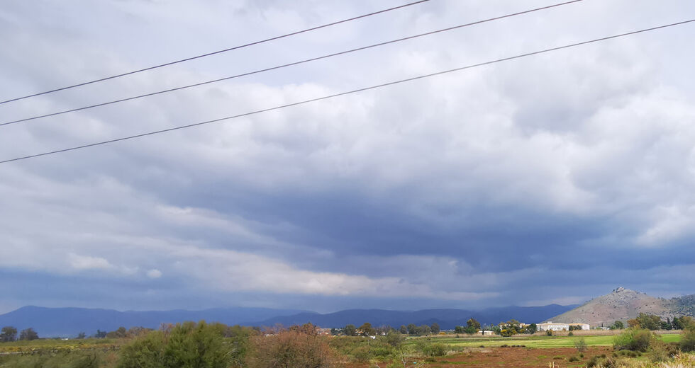 Ηξεις αφήξεις για τις άδειες δόμησης μικρών εκτός σχεδίου οικοπέδων
