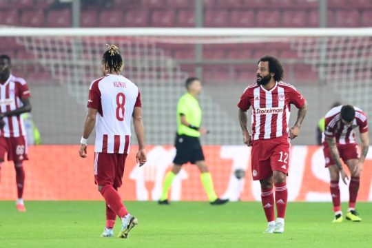 Η (πειραιώτικη) πύλη του ανεξήγητου