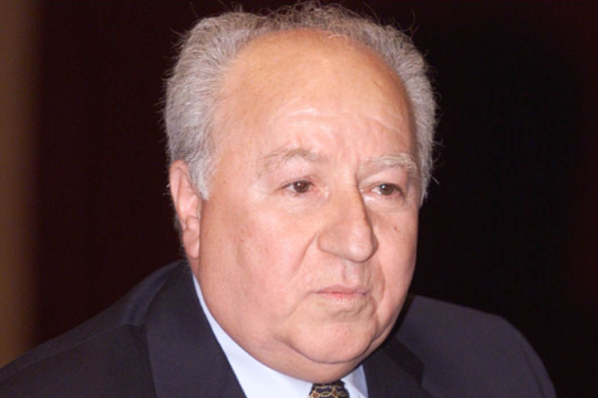 Στα 92 του χρόνια πέθανε ο σεισμολόγος Βασίλης Παπαζάχος