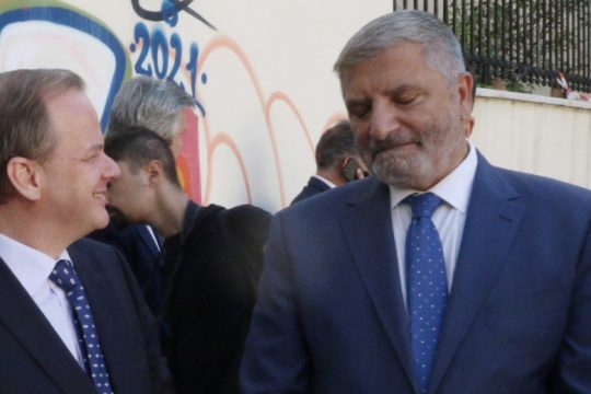 Καμπανάκι για Πατούλη-Καραμανλή: «Γαλάζια» στελέχη σε κύκλωμα στημένων εξετάσεων οδήγησης