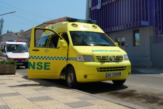 Πλημμύρες με νεκρούς πατέρα και γιο στην Αλβανία