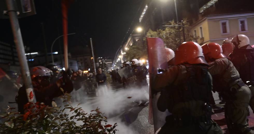 Άγρια καταστολή στο κέντρο της Αθήνας