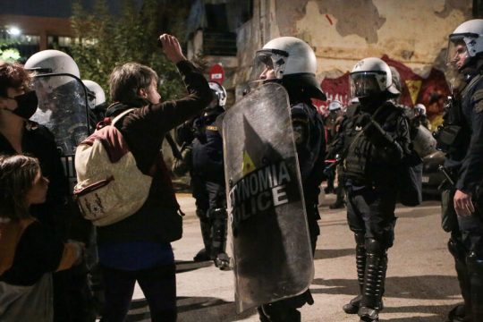 Εναλλακτική Παρέμβαση: Ξυλοδαρμός του δικηγόρου Ν. Κοτσελόπουλου με παράνομο αυτόφωρο