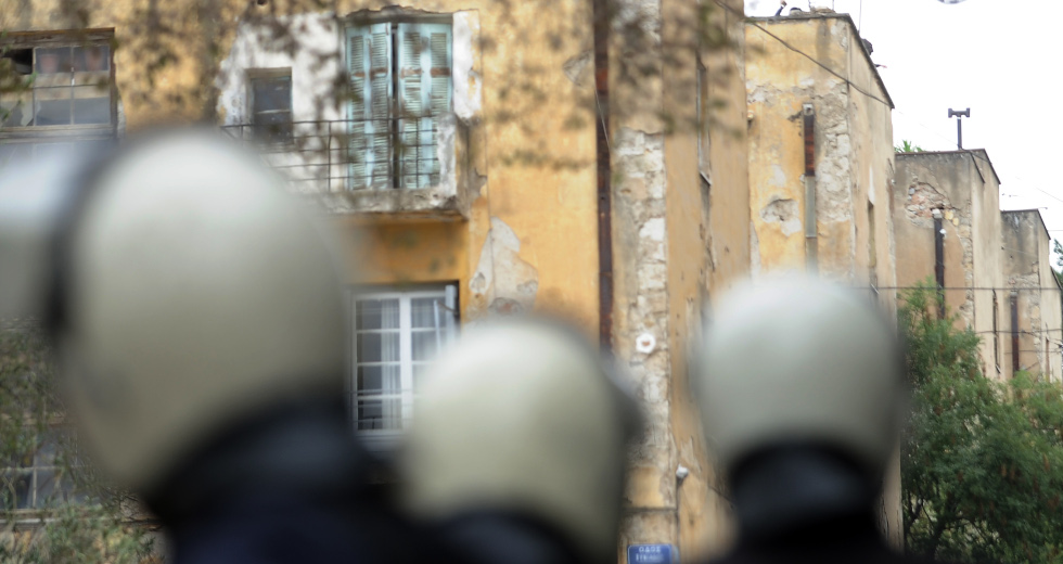 Δεύτερη έφοδος της αστυνομίας στα Προσφυγικά με δεκάδες προσαγωγές