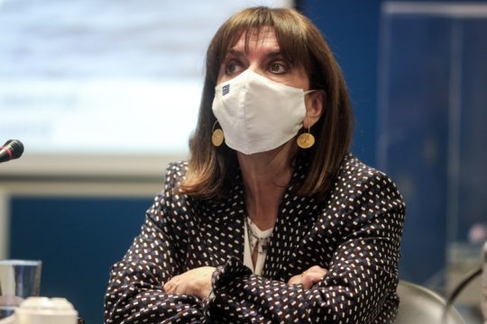 Μηνύματα της πολιτειακής και πολιτικής ηγεσίας για την έμφυλη βία