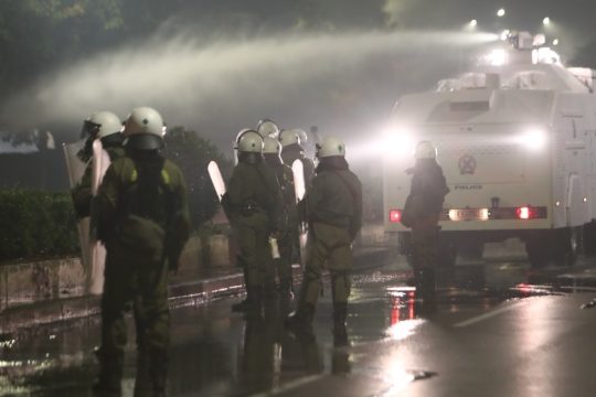 Συλλήψεις και δεκάδες προσαγωγές μετά τα επεισόδια στο ΑΠΘ