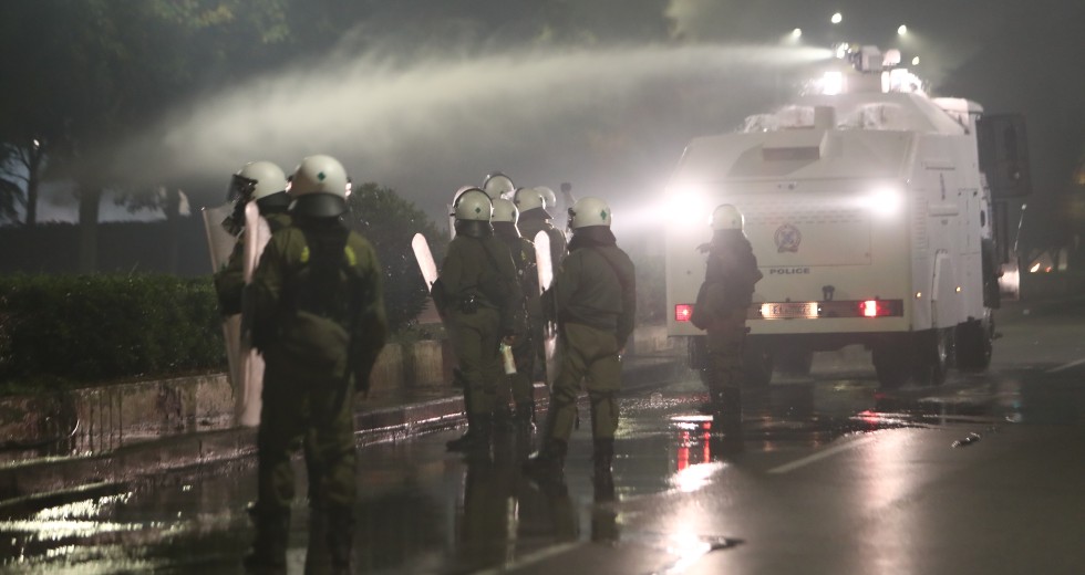 Συλλήψεις και δεκάδες προσαγωγές μετά τα επεισόδια στο ΑΠΘ