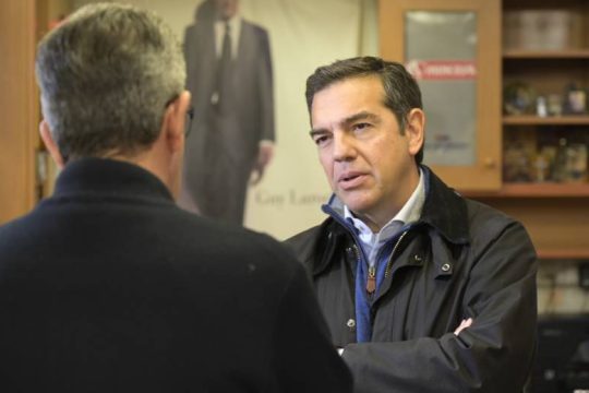 Από την Πέλλα η απάντηση Τσίπρα στα «χαβιάρια» και τις «σαμπάνιες» του Μητσοτάκη